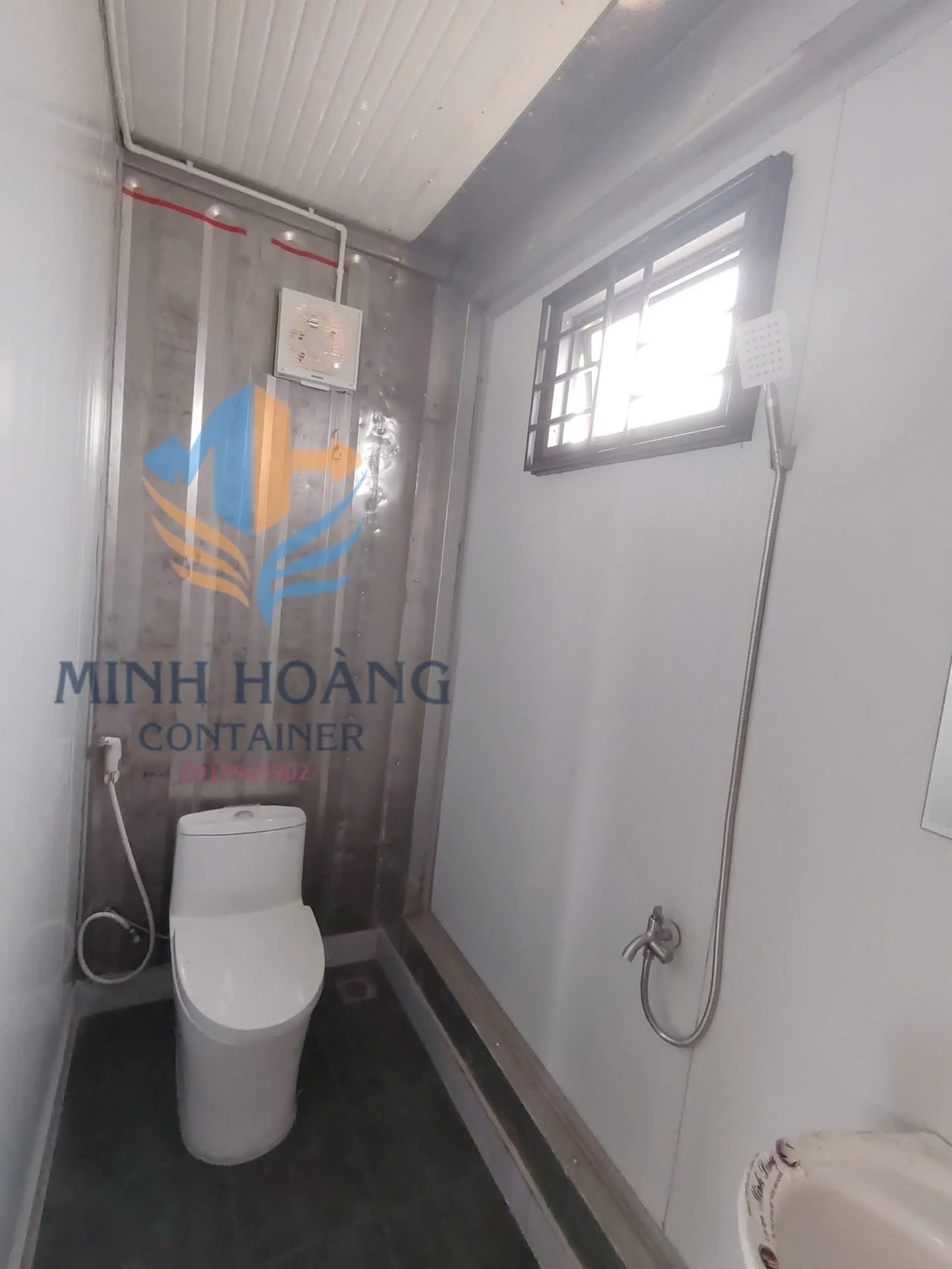 Container Văn Phòng 20 Feet Đen Vỏ Lạnh Có Toilet Kèm Hố Thoát